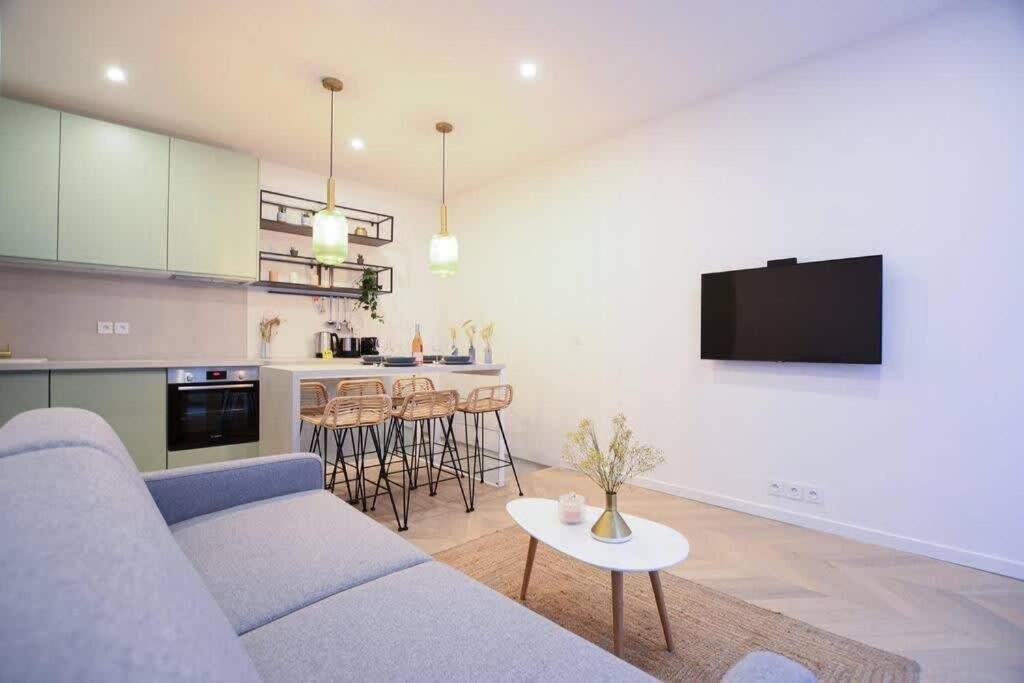 Bel Pour 6 Personnes Proche Champs Elysees Appartement Paris